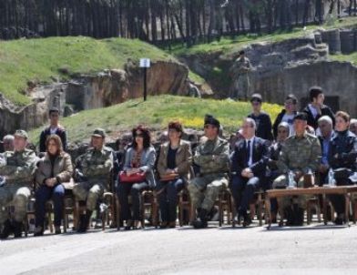 Gkv’li Öğrenciler Mehmetçikle Fidan Dikti