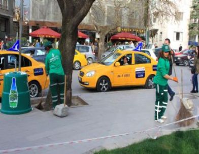 Çankaya Belediyesi Semtlerde Temizlik Kampanyasına Devam Ediyor
