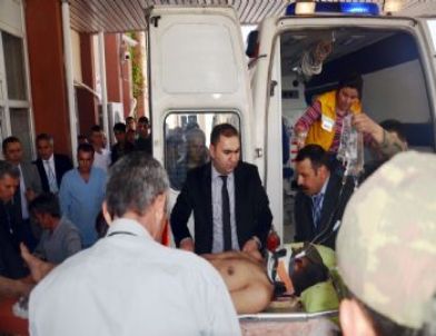 İğdır'da Askeri Araç İle Kamyon Çarpıştı: 4'ü Ağır 8 Asker Yaralı