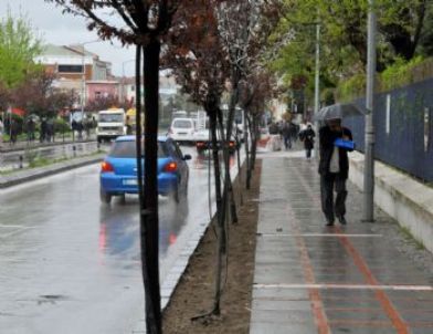 Sedefçi’den Kaldırım Açıklaması