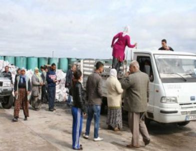 Altınova’da Dar Gelirli Aileleri Kaymakamlık Sevindirdi