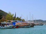 MEHMET ÖZCAN - Fethiye'deki Tekneciler Sezon Hazırlıklarına Başladı