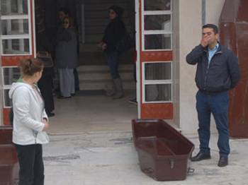 Gaziemir'de evlat dehşeti