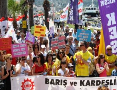 Ayvalık’ta Kesk’in 1 Mayıs Coşkusu