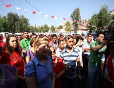 Başkan Karabağ, İşçileriyle 1 Mayıs’ı Kutladı