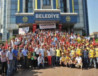 Başkan Tatı, 1 Mayıs’ı İşçileriyle Kutladı