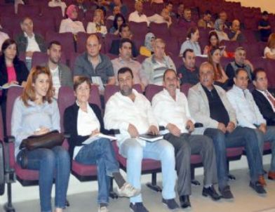 Edremit Ak Parti Siyaset Akademisi Eğitimlerine Ünlü Akademisyenler Konuk Oluyor