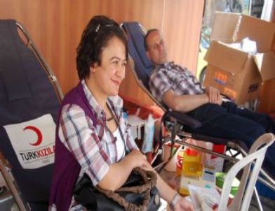 Kızılay Simav’da İki Günde 220 Ünite Kan Topladı