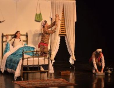 Müjdat Gezen'in 1881 Oyunu Büyük Beğeni Topladı