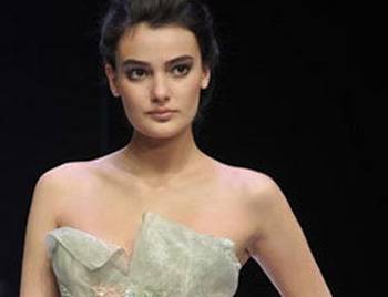 'Sözleşmeyi karanlıkta imzaladım'!