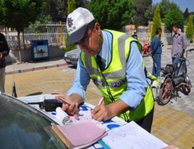 Torbalı’da Motosiklet Denetimleri Sıklaştırıldı