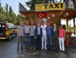 TAKSİ DURAĞI - Başkan Böcek, Plaj Taksi Durağını Ziyaret Etti