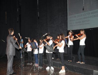 Çocuklar Anneler Gününü Kutlayacak