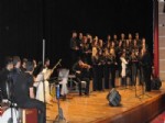 TARKAN TEVETOĞLU - Dü’de Türk Halk Müziği Konseri