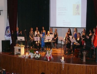 Emekli TRT Sanatçısı Selim Öztaş Urla'da Konser Verdi