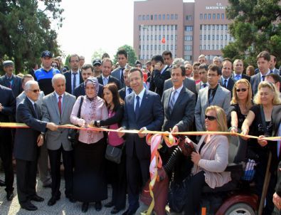 Engelli Öğrencilerden Sergi