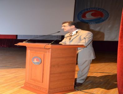 Uluslar Arası Eğitim Fakültesi İlköğretim Bölümü Öğrenci Kongresi Başladı