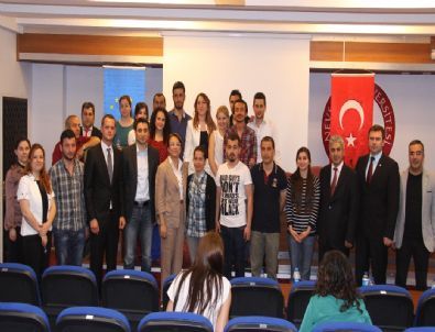 Neü Öğrencileri Avrupa Yolcusu