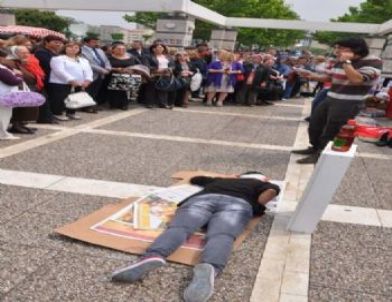 Selvi Kılıçdaroğlu İzmir'de