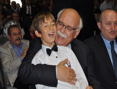 Bakan Avcı Nikah Töreninde Şahitlik Yaptı