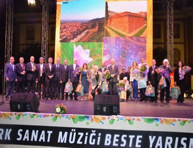 Manisa Altın Lale Beste Yarışması Birincisi Faruk Şahin Oldu