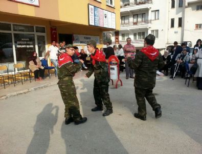 Mudanya’da Engellı Askerlere Tezkere Kutlaması