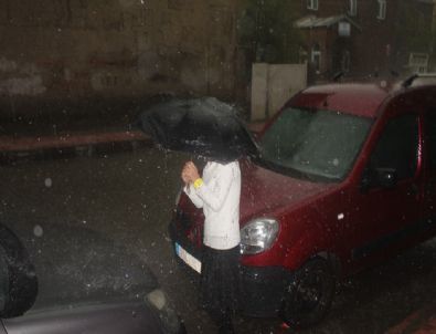 Yağmur Hayatı Felç Etti