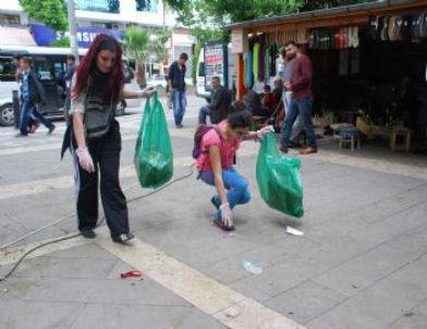 Adıyaman’da Temizlik Kampanyasına Bin 500 Genç Katıldı