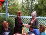 YILIN ANNESİ - Akdağmadeni Ak Parti Kadın Kolları Anneler Gününe Özel Davet Düzenledi