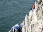 FARUK TURGUT - Amatör Balıkçı Kayalıklara Düştü