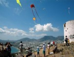 BODRUM KAYMAKAMI - Gökyüzünü Rengarenk Uçurtmalar Kapladı