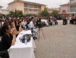 ŞARKI YARIŞMASI - (özel)selçuk'ta İlk Kez İngilizce Şarkı Yarışması Düzenlendi