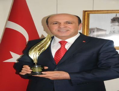 Balıkesir Belediye Başkanı İsmail Ok'a, 'yılın İl Belediye Başkanı' Ödülü Verildi
