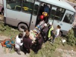 E-5 KARAYOLU - Gebze'de Trafik Kazası: 15 Yaralı