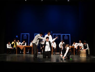 Gençlik Tiyatro Festivali Başladı