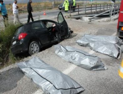 Hastane Dönüşü Feci Kaza: 4 Ölü