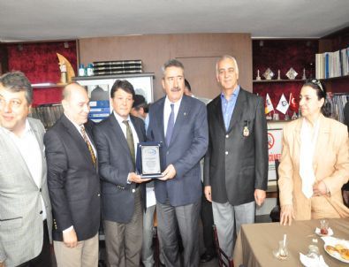 Vali Kıraç, Veda Ziyaretlerine Devam Ediyor