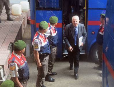 28 Şubat'ta 74 sanığa ret