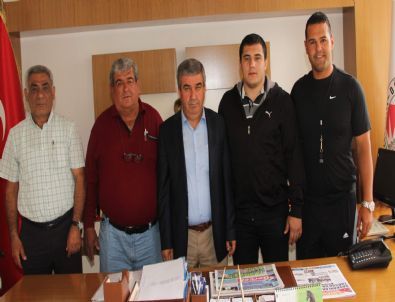 Başkan Tursun Şampiyonu Altın İle Ödüllendirdi