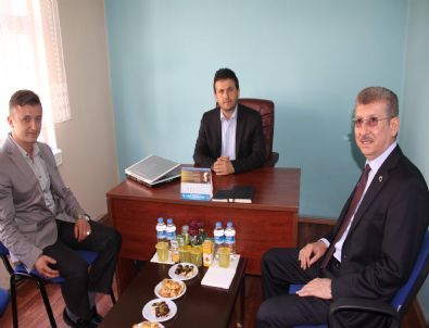 Vali Savur’dan Gerçek Gazeteciler Derneği'ne Ziyaret