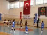 Yalova'da Uluslararası Voleybol Turnuvası