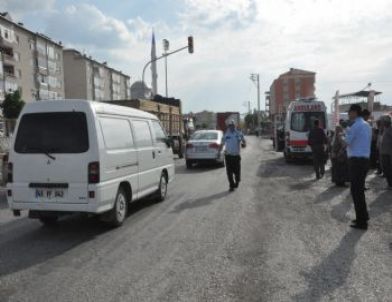 Yayaya Çarpan Motosiklet Kayıplara Karıştı