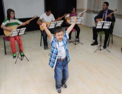 Altındağlı Gençler, Engelli Arkadaşlarını Unutmadı