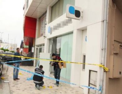 Avcılar’da Silahlı Banka Soygunu
