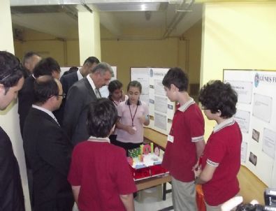 Ayvalık’taki Bilim Fuarı’na Yoğun İlgi