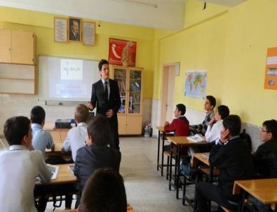 Kütahya'da 'İş Arama Becerileri ve Meslek Danışmanlığı' Konferansı