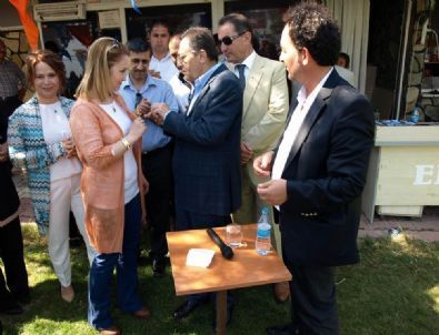 Altınoluk’ta Törenle 300 Kişi Ak Parti’ye Katıldı