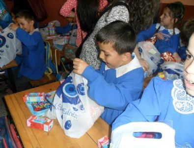 Beü Aynı Günde 3 Köy Okuluna Mutluluk ve İlgi Taşıdı