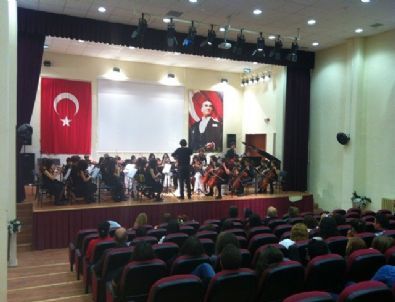 Öğrencilerden Önce Konser Sonra Gezi