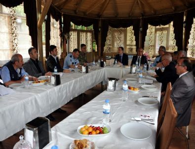 Suşehri’nde Karayollar Güvenliği Toplantısı Düzenlendi